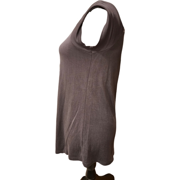 818 Cut Out Gray Shirt - Picture 7 of 11